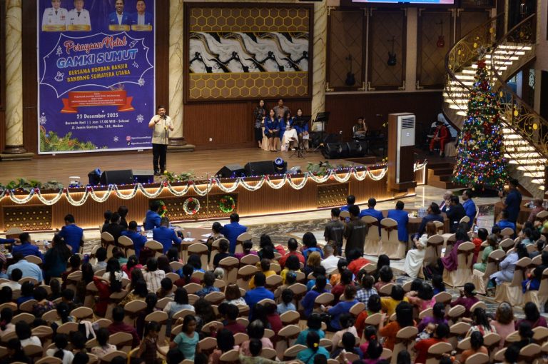 Bobby Nasution Hadiri Perayaan Natal Bersama Korban Bencana