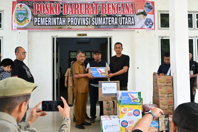 Posko Darurat Bencana Pemprov Sumut Terima Bantuan Logistik
