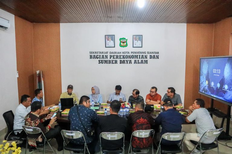 Sekda Junaedi Pimpin Rapat Lanjutan Persiapan Penempatan Pedagang Pasar Horas