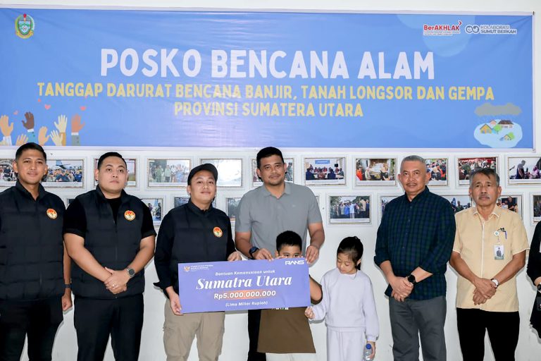 Stafsus Presiden beri Bantuan Rp5 M untuk Korban Banjir dan Longsor