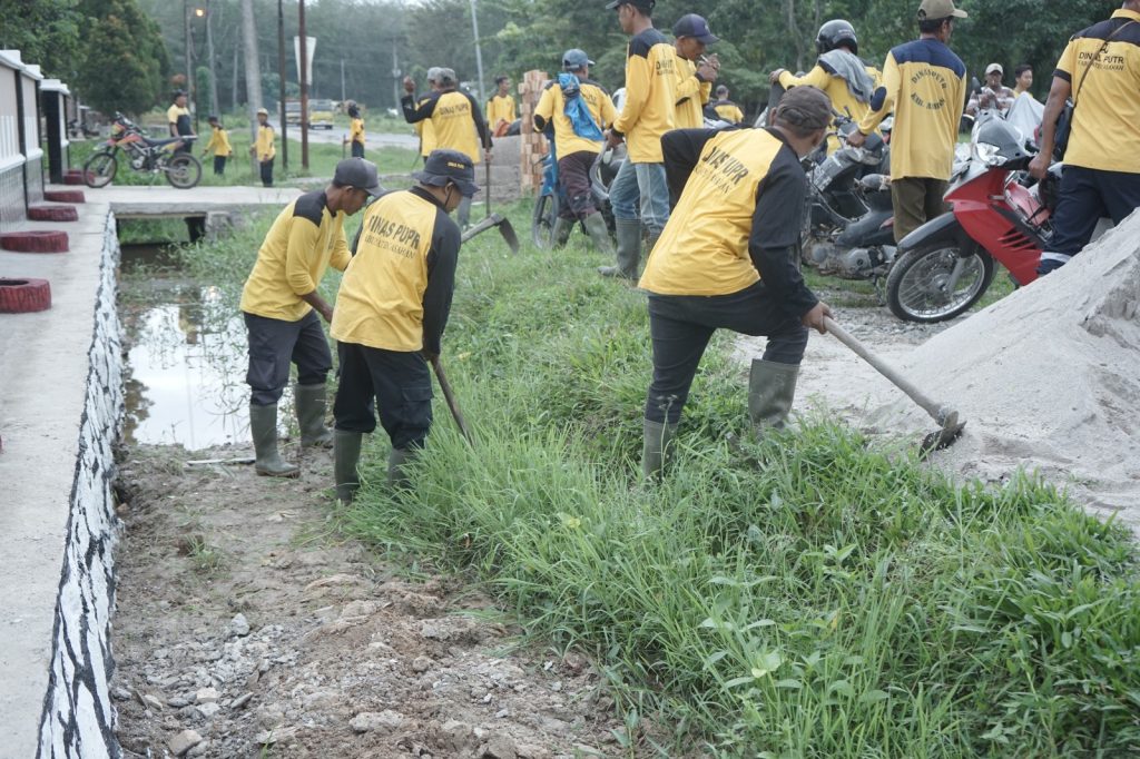 Wabup Asahan Pimpin Gotong Royong Massal