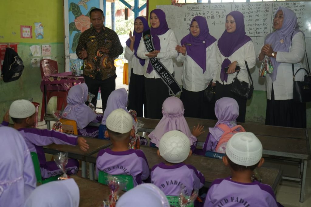 Bunda PAUD Kunker ke PAUD dan Posyandu