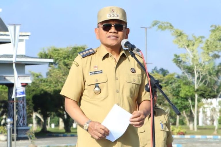 Bupati Anton Pimpin Apel Pagi