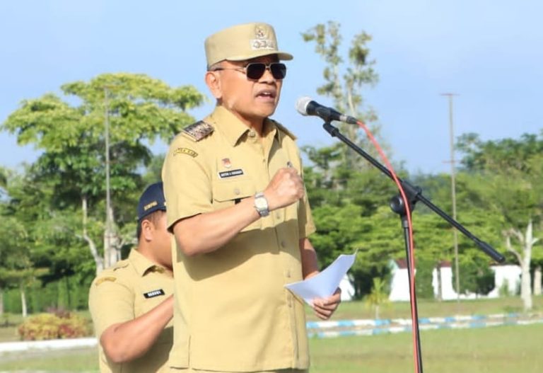 Bupati Anton Pimpin Apel Pagi bersama
