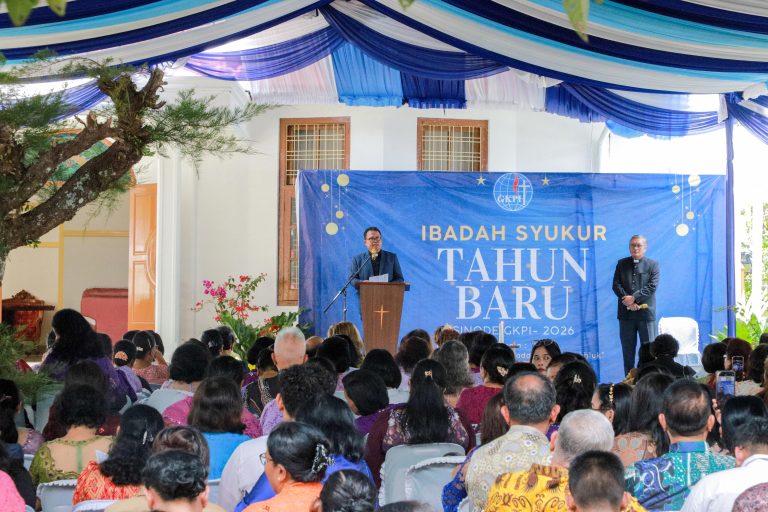Pemko Siantar Hadiri Ibadah Syukuran Tahun Baru Sinode GKPI