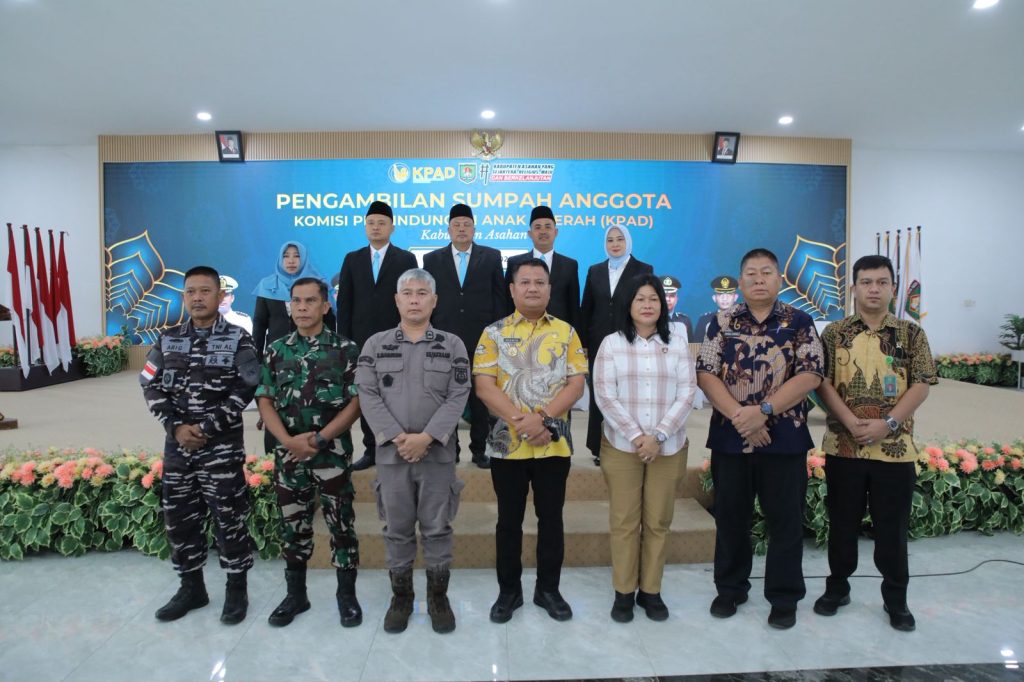 Wabup Rianto Lantik Anggota KPAD Kabupaten Asahan