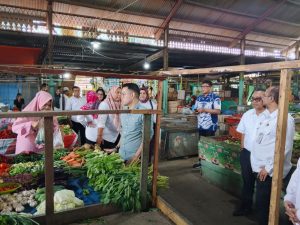 Jajaran Direksi PUD Pasar Medan Tinjau Pasar Simalingkar dan Sentosa Baru