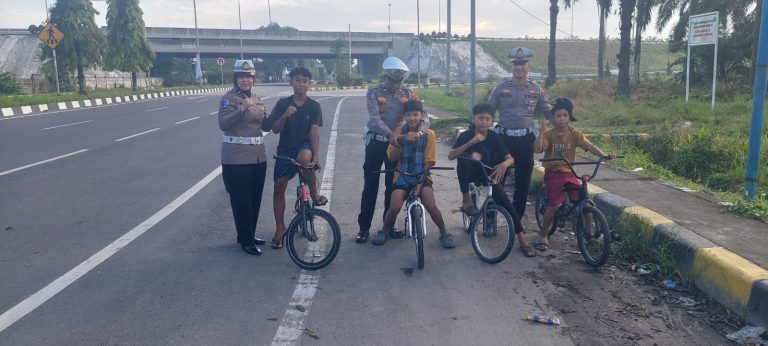 Satlantas Polres Langkat Intensifkan Edukasi “Asmara Subuh”
