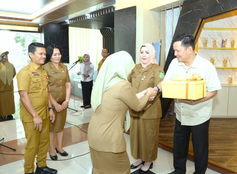 Ramah Tamah Pelepasan Sekretaris DPRD Kota Medan.