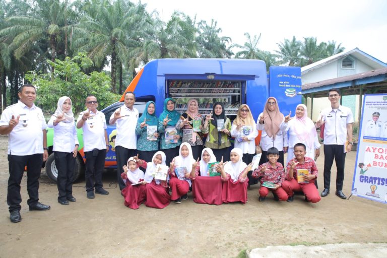 Bunda Literasi Asahan Tinjau Layanan Perpustakaan Keliling