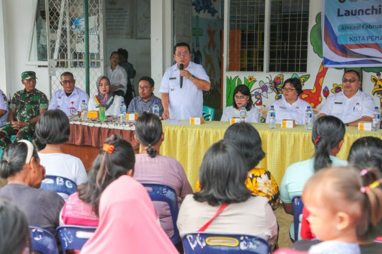 Walkot Wesly Launching Bantuan Pangan Jaga Stabilitas Harga Pasaran
