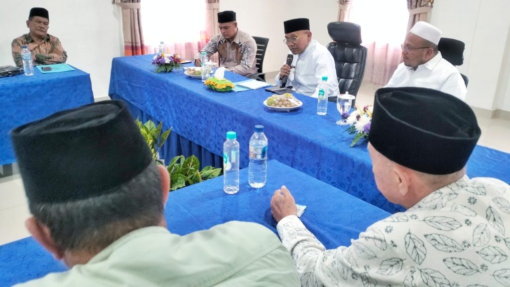 Bupati Simalungun Bahas Kemajuan Masjid Agung Al-Munawwaroh