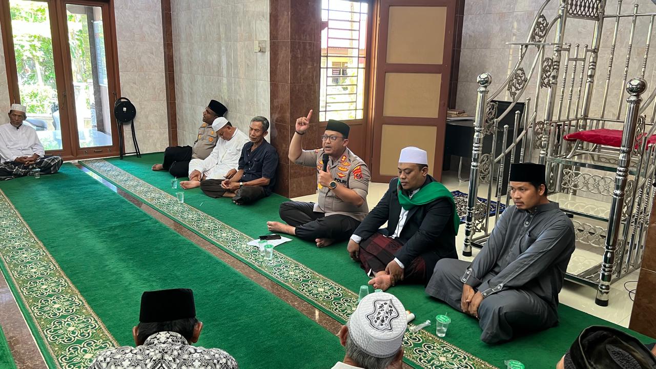 Kapolres Langkat Safari Jumat di Masjid Al-Hidayah