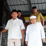 Syah Afandin dan Wabup Tiorita Berbagi Hewan Qurban untuk Warga Besilam