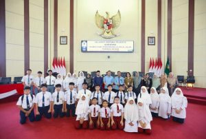 Wakil Ketua DPRD Kota Medan Terima Audiensi Siswa-Siswi Perguruan Islam Al-Ulum