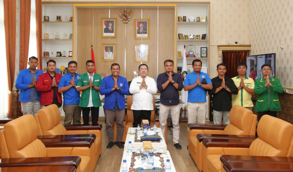 Walkot Wesly Terima Audiensi Pengurus KNPI Kota Siantar